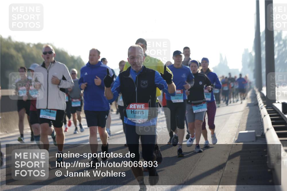 03.10.2025 - Köhlbrandbrückenlauf Jannik Wohlers http://msf.ph/oto/9069893 03.10.2025 09:17:18 Position 3 3392, 1340, 3493 meine-sportfotos.de