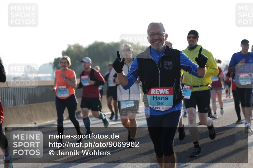 03.10.2025 - Köhlbrandbrückenlauf Jannik Wohlers http://msf.ph/oto/9069962 03.10.2025 09:17:19 Position 3 1340, 662 meine-sportfotos.de