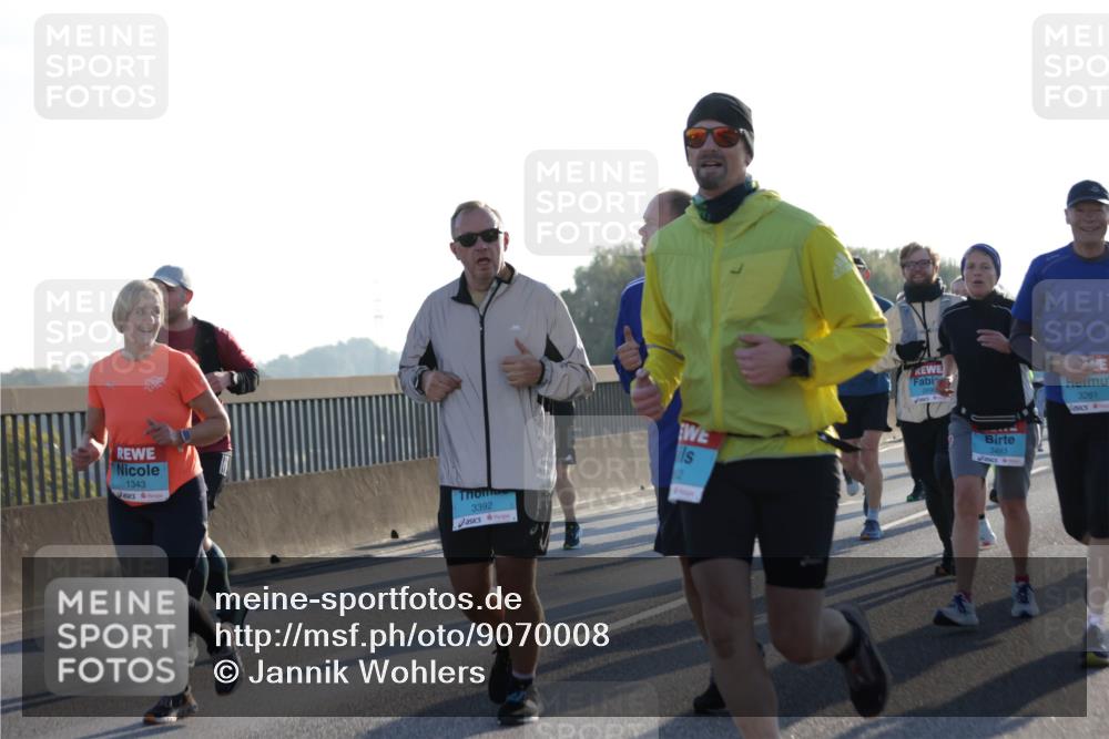 03.10.2025 - Köhlbrandbrückenlauf Jannik Wohlers http://msf.ph/oto/9070008 03.10.2025 09:17:20 Position 3 1343, 3392, 3493, 3261 meine-sportfotos.de