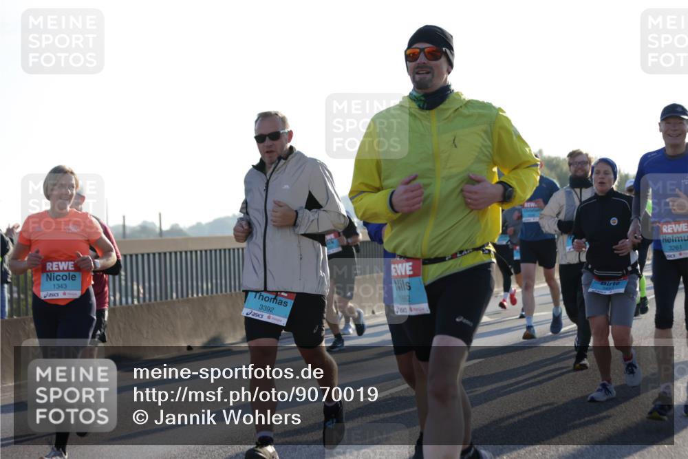 03.10.2025 - Köhlbrandbrückenlauf Jannik Wohlers http://msf.ph/oto/9070019 03.10.2025 09:17:21 Position 3 1343, 3392, 1662, 3261 meine-sportfotos.de