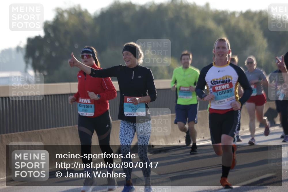 03.10.2025 - Köhlbrandbrückenlauf Jannik Wohlers http://msf.ph/oto/9070147 03.10.2025 09:17:25 Position 3 3189, 3811, 1314 meine-sportfotos.de