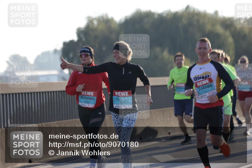 03.10.2025 - Köhlbrandbrückenlauf Jannik Wohlers http://msf.ph/oto/9070180 03.10.2025 09:17:26 Position 3 3189, 3811, 1314 meine-sportfotos.de