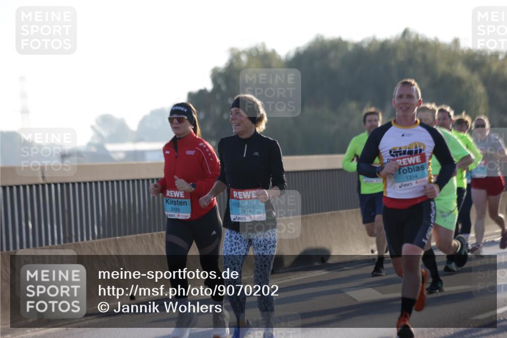 03.10.2025 - Köhlbrandbrückenlauf Jannik Wohlers http://msf.ph/oto/9070202 03.10.2025 09:17:26 Position 3 3189, 3811, 1314 meine-sportfotos.de