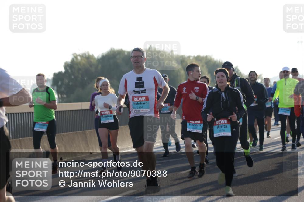 03.10.2025 - Köhlbrandbrückenlauf Jannik Wohlers http://msf.ph/oto/9070388 03.10.2025 09:17:32 Position 3 3236, 1203, 12, 3569, 1679 meine-sportfotos.de