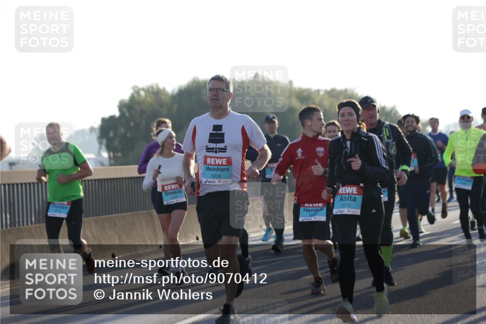 03.10.2025 - Köhlbrandbrückenlauf Jannik Wohlers http://msf.ph/oto/9070412 03.10.2025 09:17:32 Position 3 42, 1203, 3236, 2, 1679, 3569 meine-sportfotos.de
