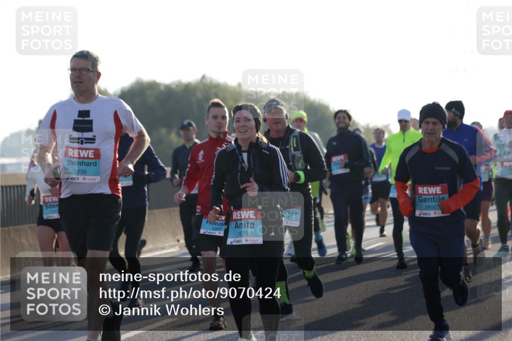 03.10.2025 - Köhlbrandbrückenlauf Jannik Wohlers http://msf.ph/oto/9070424 03.10.2025 09:17:33 Position 3 3236, 12, 3569, 1679, 2805 meine-sportfotos.de
