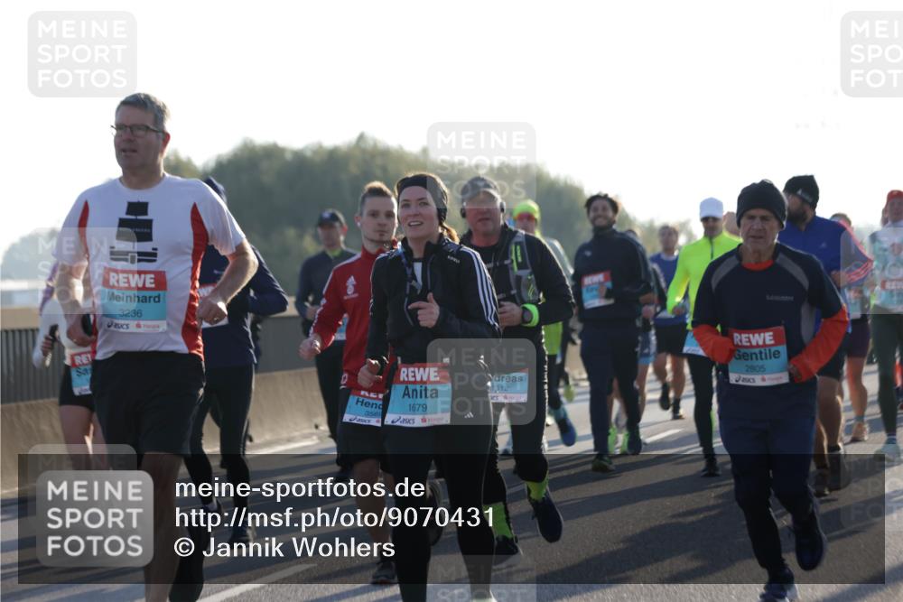 03.10.2025 - Köhlbrandbrückenlauf Jannik Wohlers http://msf.ph/oto/9070431 03.10.2025 09:17:33 Position 3 3236, 3569, 1679, 1512, 2805 meine-sportfotos.de