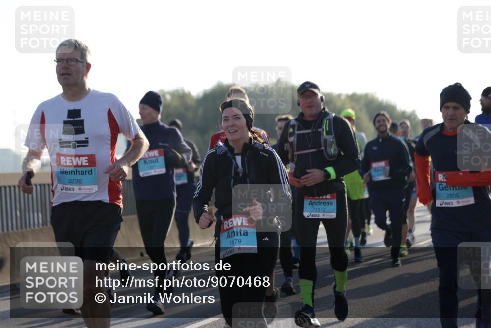 03.10.2025 - Köhlbrandbrückenlauf Jannik Wohlers http://msf.ph/oto/9070468 03.10.2025 09:17:33 Position 3 3236, 1257, 1679, 1512, 2805 meine-sportfotos.de