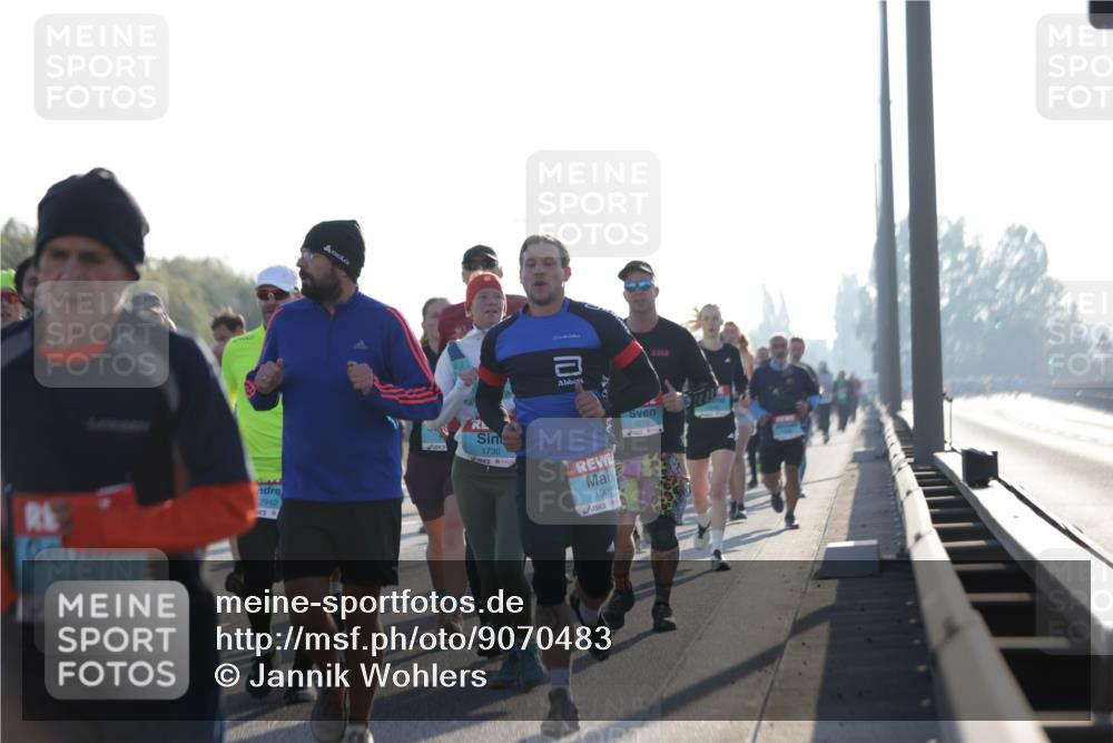 03.10.2025 - Köhlbrandbrückenlauf Jannik Wohlers http://msf.ph/oto/9070483 03.10.2025 09:17:34 Position 3 2806, 2942, 0, 1730, 1902, 3268 meine-sportfotos.de