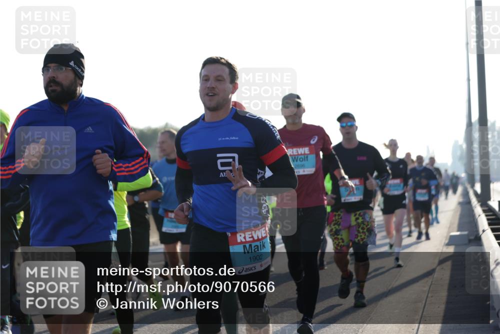 03.10.2025 - Köhlbrandbrückenlauf Jannik Wohlers http://msf.ph/oto/9070566 03.10.2025 09:17:36 Position 3 1902, 2696 meine-sportfotos.de