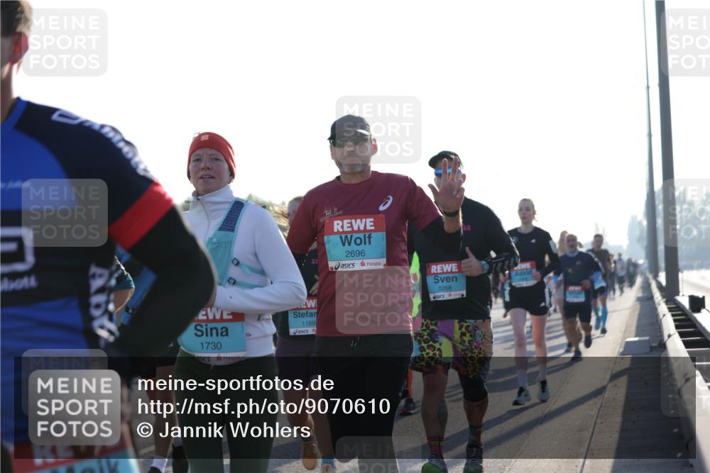 03.10.2025 - Köhlbrandbrückenlauf Jannik Wohlers http://msf.ph/oto/9070610 03.10.2025 09:17:37 Position 3 1730, 1169, 2696, 3268 meine-sportfotos.de
