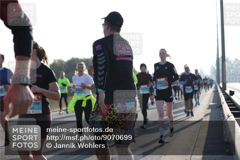 03.10.2025 - Köhlbrandbrückenlauf Jannik Wohlers http://msf.ph/oto/9070699 03.10.2025 09:17:39 Position 3 69 meine-sportfotos.de