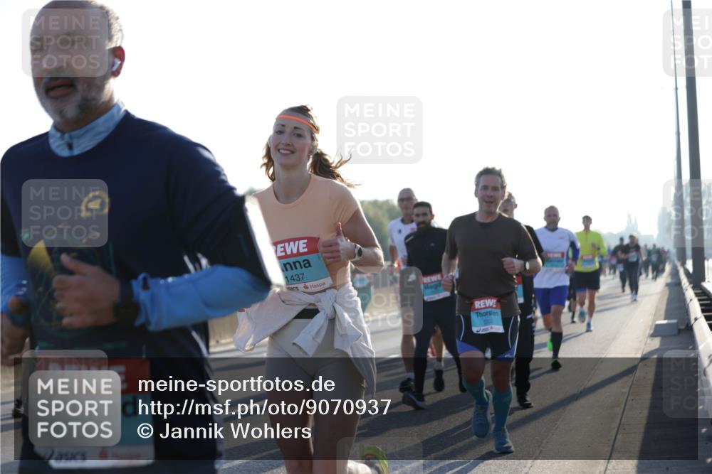 03.10.2025 - Köhlbrandbrückenlauf Jannik Wohlers http://msf.ph/oto/9070937 03.10.2025 09:17:43 Position 3 1296, 1437 meine-sportfotos.de