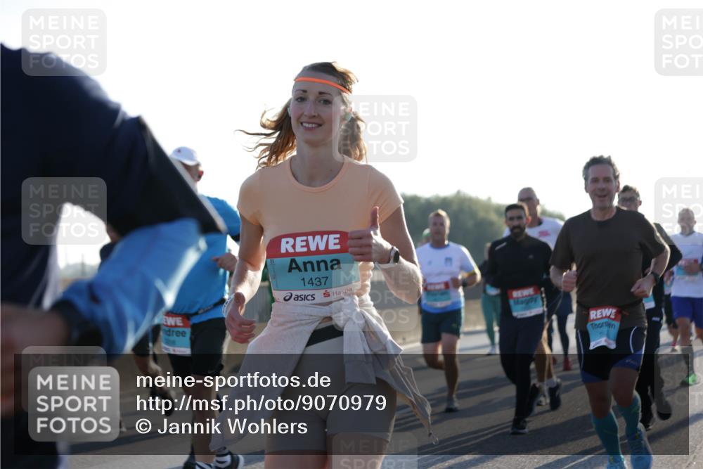 03.10.2025 - Köhlbrandbrückenlauf Jannik Wohlers http://msf.ph/oto/9070979 03.10.2025 09:17:44 Position 3 1437 meine-sportfotos.de