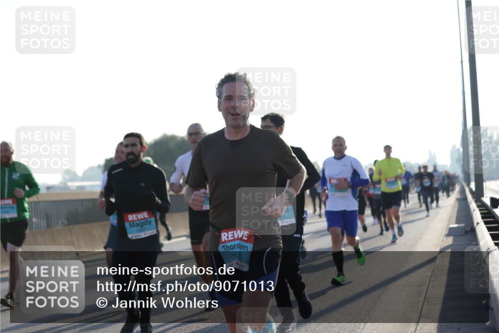 03.10.2025 - Köhlbrandbrückenlauf Jannik Wohlers http://msf.ph/oto/9071013 03.10.2025 09:17:44 Position 3 1931, 2003 meine-sportfotos.de