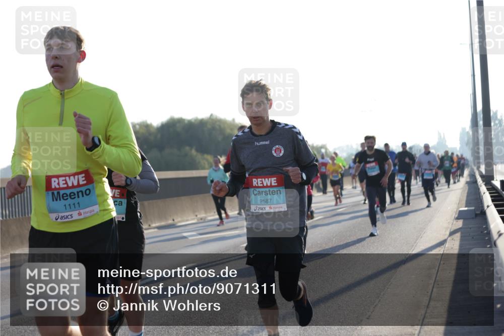 03.10.2025 - Köhlbrandbrückenlauf Jannik Wohlers http://msf.ph/oto/9071311 03.10.2025 09:17:49 Position 3 1111, 2587 meine-sportfotos.de