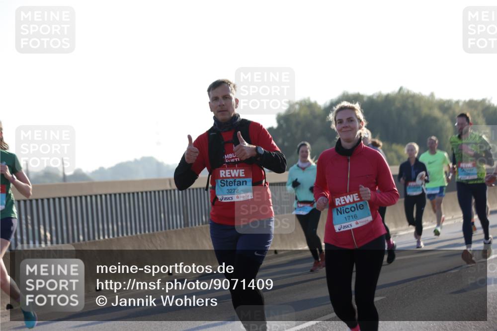 03.10.2025 - Köhlbrandbrückenlauf Jannik Wohlers http://msf.ph/oto/9071409 03.10.2025 09:17:51 Position 3 3272, 1716 meine-sportfotos.de