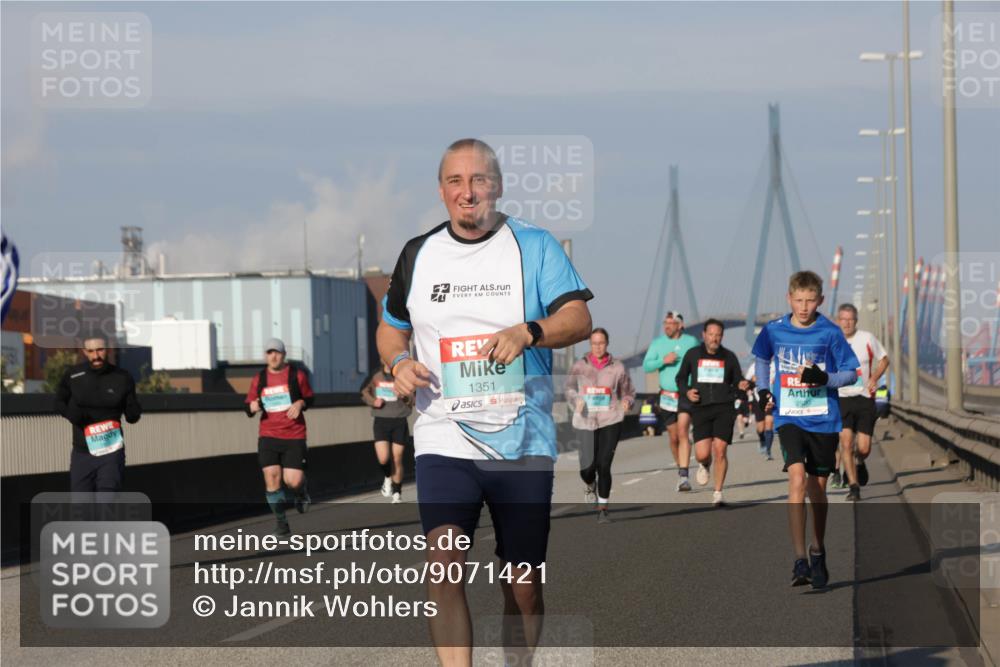 03.10.2025 - Köhlbrandbrückenlauf Jannik Wohlers http://msf.ph/oto/9071421 03.10.2025 09:49:42 Position 3 1351 meine-sportfotos.de
