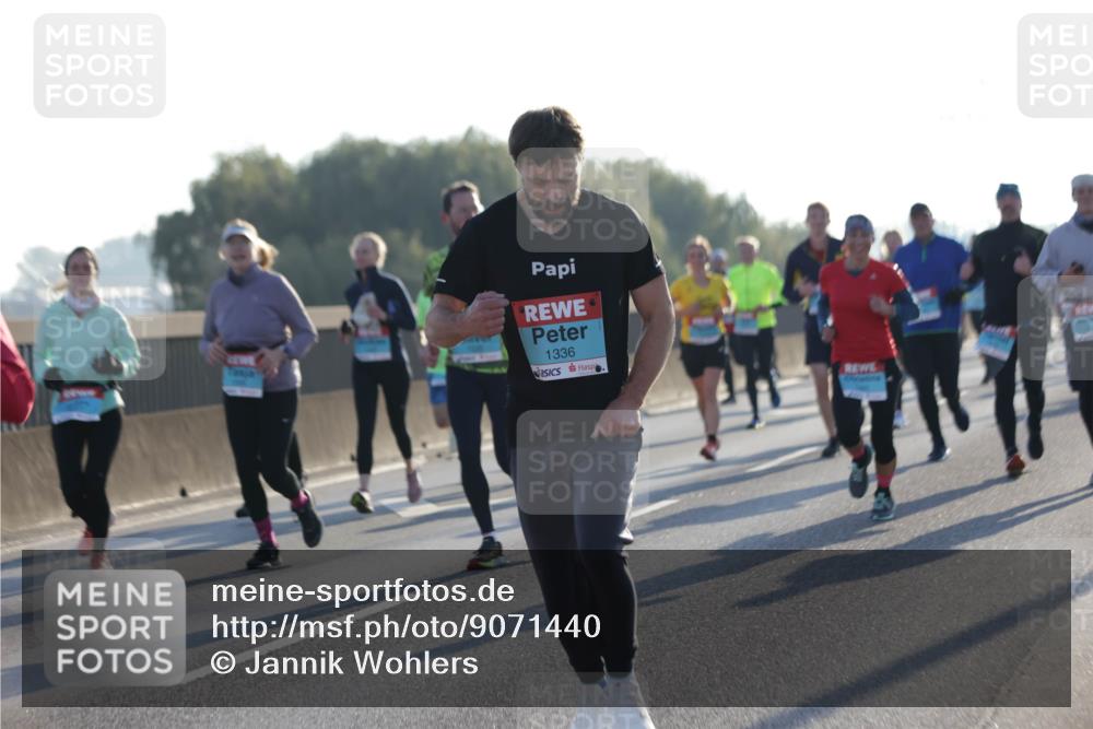 03.10.2025 - Köhlbrandbrückenlauf Jannik Wohlers http://msf.ph/oto/9071440 03.10.2025 09:17:52 Position 3 1336 meine-sportfotos.de
