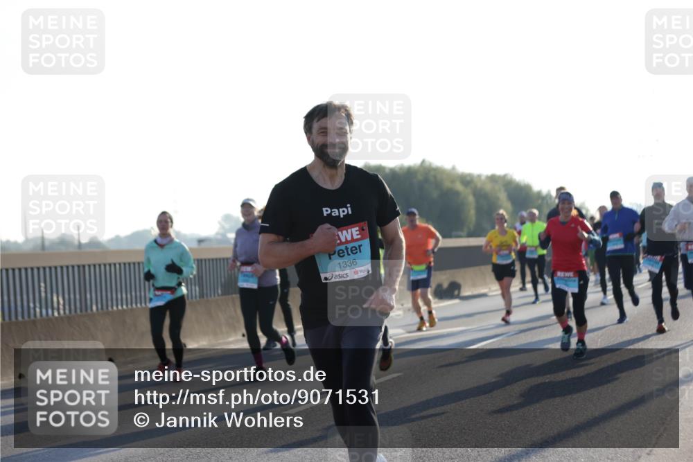 03.10.2025 - Köhlbrandbrückenlauf Jannik Wohlers http://msf.ph/oto/9071531 03.10.2025 09:17:53 Position 3 1336 meine-sportfotos.de