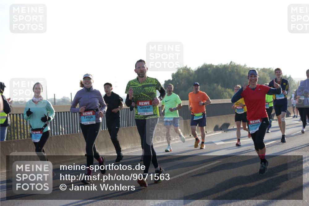 03.10.2025 - Köhlbrandbrückenlauf Jannik Wohlers http://msf.ph/oto/9071563 03.10.2025 09:17:54 Position 3 1520, 1568 meine-sportfotos.de