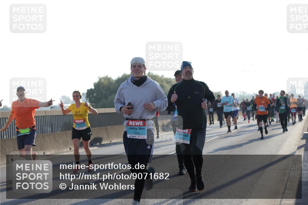03.10.2025 - Köhlbrandbrückenlauf Jannik Wohlers http://msf.ph/oto/9071682 03.10.2025 09:17:56 Position 3 1544, 1876 meine-sportfotos.de