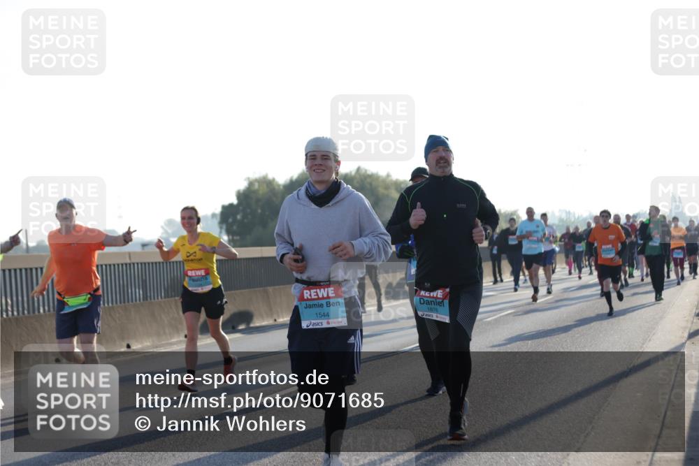 03.10.2025 - Köhlbrandbrückenlauf Jannik Wohlers http://msf.ph/oto/9071685 03.10.2025 09:17:56 Position 3 1544, 1876 meine-sportfotos.de