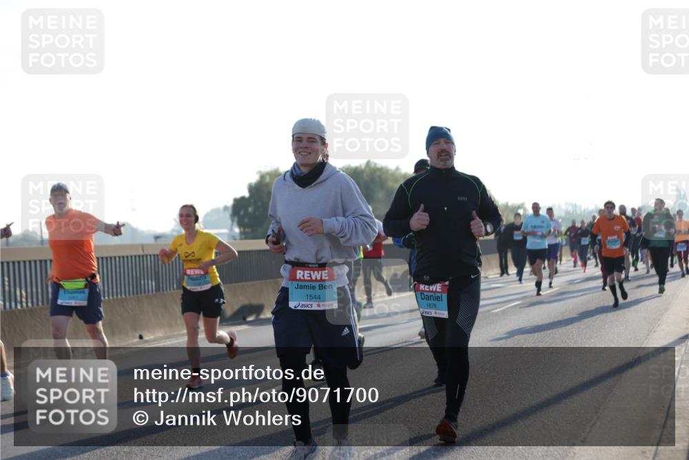 03.10.2025 - Köhlbrandbrückenlauf Jannik Wohlers http://msf.ph/oto/9071700 03.10.2025 09:17:56 Position 3 1544, 1876 meine-sportfotos.de