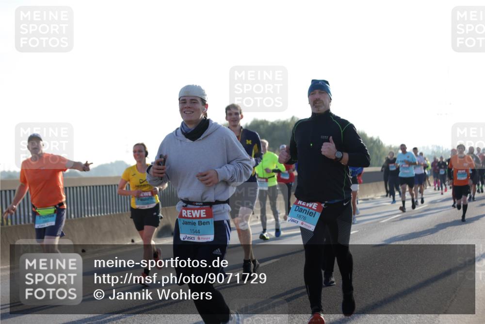 03.10.2025 - Köhlbrandbrückenlauf Jannik Wohlers http://msf.ph/oto/9071729 03.10.2025 09:17:56 Position 3 1544, 1876 meine-sportfotos.de