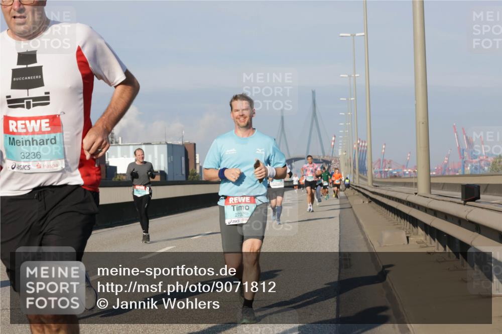03.10.2025 - Köhlbrandbrückenlauf Jannik Wohlers http://msf.ph/oto/9071812 03.10.2025 09:49:51 Position 3 3236, 2732 meine-sportfotos.de