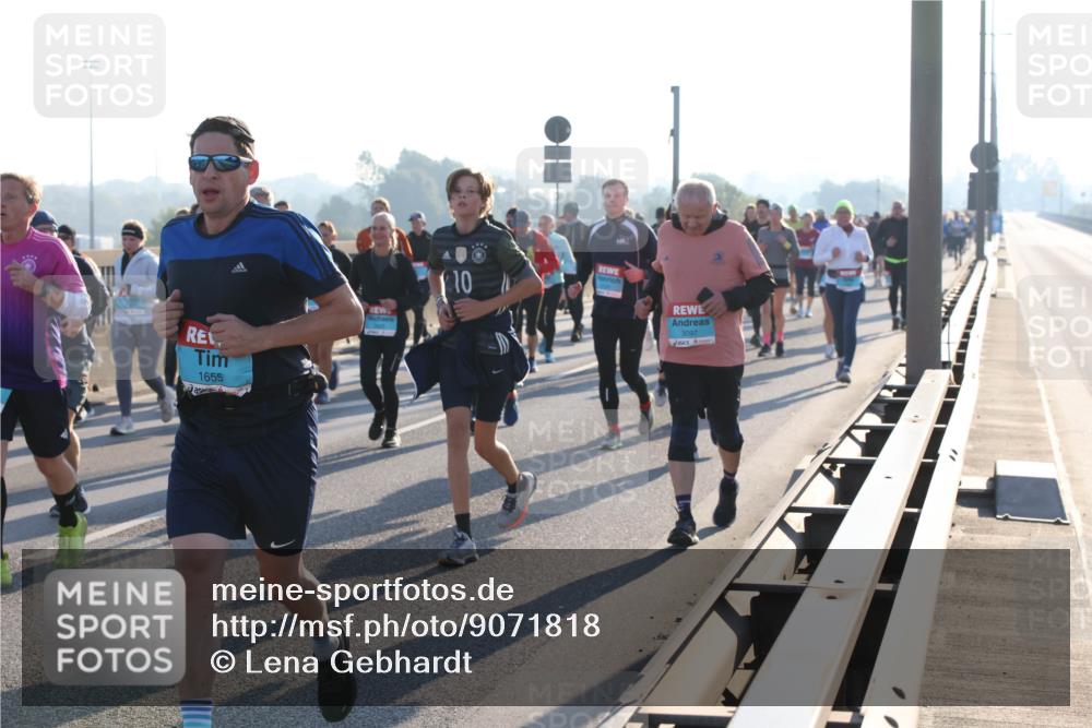 03.10.2025 - Köhlbrandbrückenlauf Lena Gebhardt http://msf.ph/oto/9071818 03.10.2025 09:24:42 Position 1 1655, 10, 3097 meine-sportfotos.de