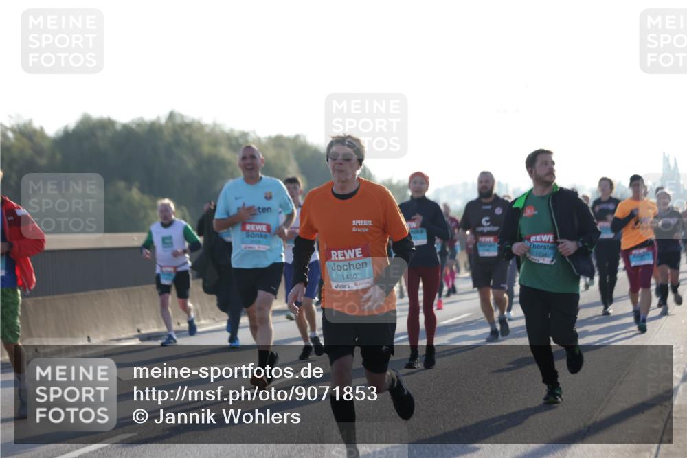 03.10.2025 - Köhlbrandbrückenlauf Jannik Wohlers http://msf.ph/oto/9071853 03.10.2025 09:18:00 Position 3 1534, 1430 meine-sportfotos.de