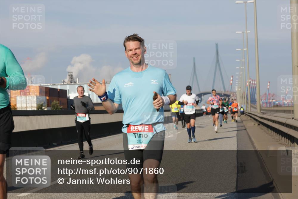 03.10.2025 - Köhlbrandbrückenlauf Jannik Wohlers http://msf.ph/oto/9071860 03.10.2025 09:49:52 Position 3 2732 meine-sportfotos.de