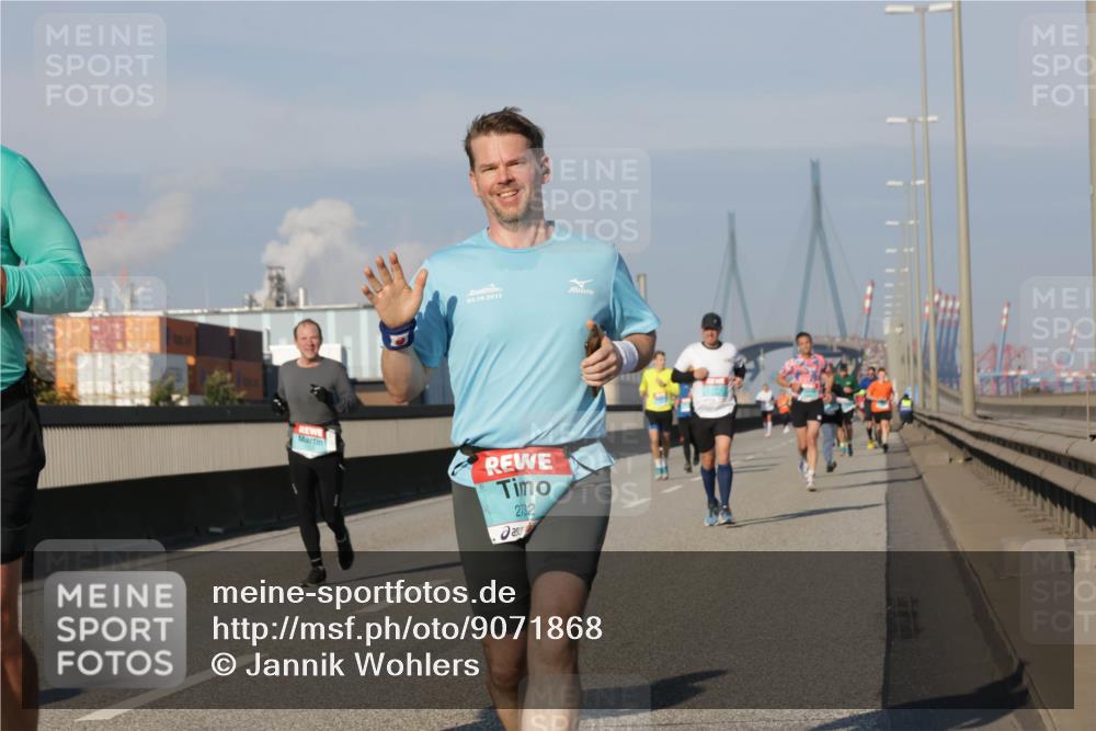 03.10.2025 - Köhlbrandbrückenlauf Jannik Wohlers http://msf.ph/oto/9071868 03.10.2025 09:49:52 Position 3 03, 10, 2015, 2732 meine-sportfotos.de