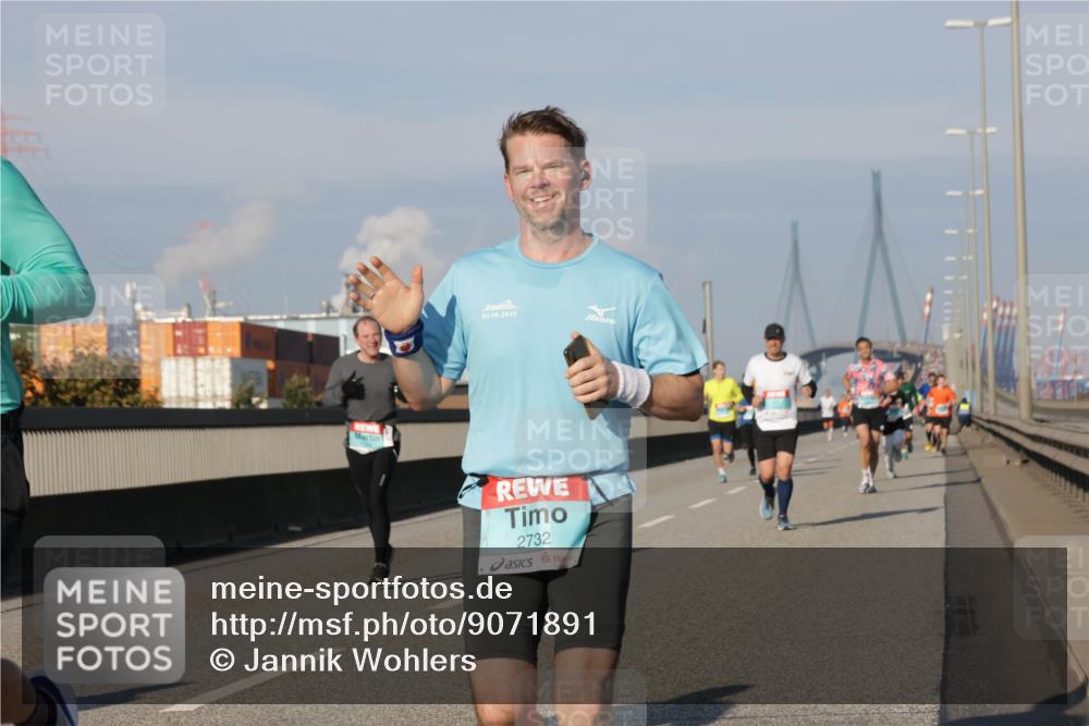 03.10.2025 - Köhlbrandbrückenlauf Jannik Wohlers http://msf.ph/oto/9071891 03.10.2025 09:49:52 Position 3 03, 10, 2015, 2732 meine-sportfotos.de