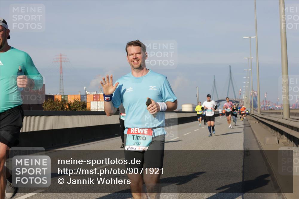 03.10.2025 - Köhlbrandbrückenlauf Jannik Wohlers http://msf.ph/oto/9071921 03.10.2025 09:49:52 Position 3 3, 10, 2015, 2732 meine-sportfotos.de