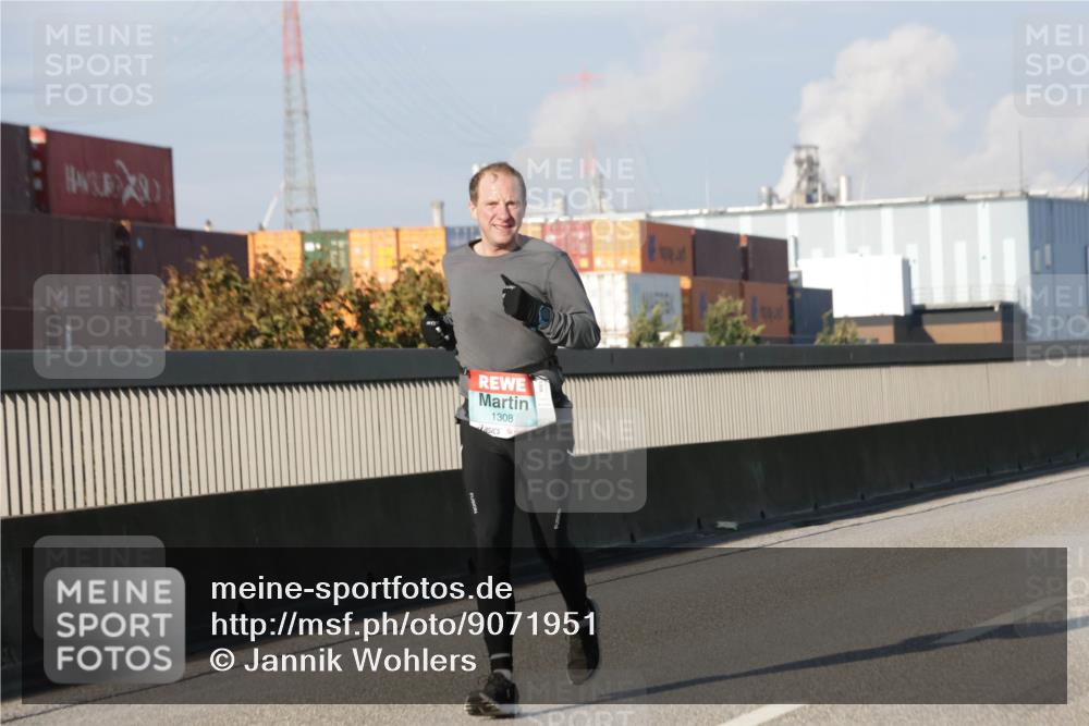 03.10.2025 - Köhlbrandbrückenlauf Jannik Wohlers http://msf.ph/oto/9071951 03.10.2025 09:49:54 Position 3 1308 meine-sportfotos.de