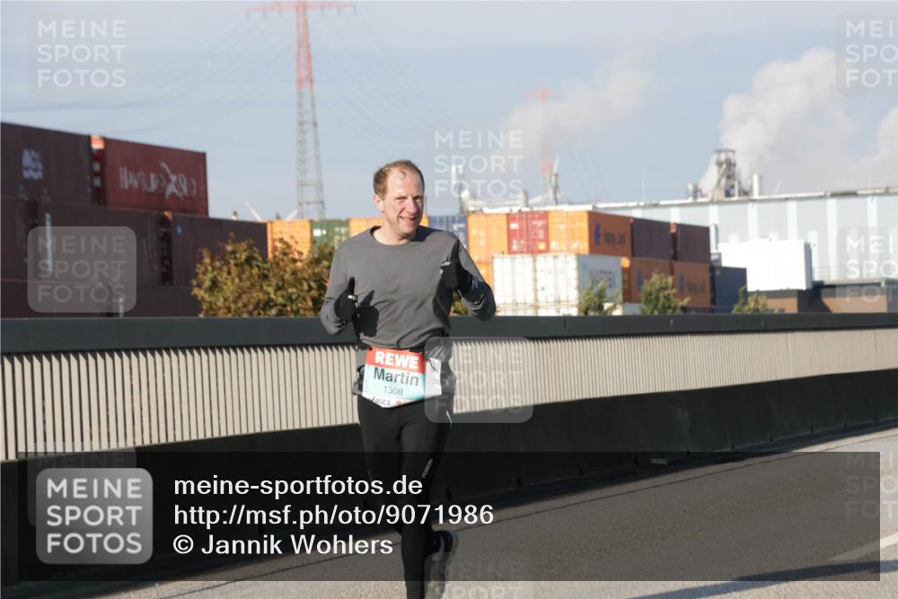 03.10.2025 - Köhlbrandbrückenlauf Jannik Wohlers http://msf.ph/oto/9071986 03.10.2025 09:49:54 Position 3 1308 meine-sportfotos.de