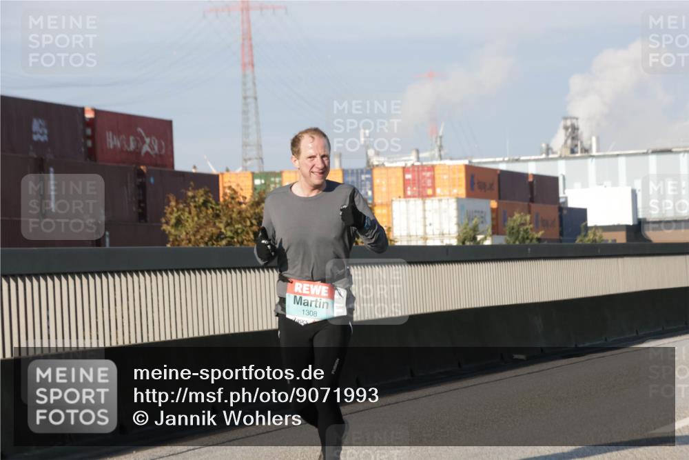 03.10.2025 - Köhlbrandbrückenlauf Jannik Wohlers http://msf.ph/oto/9071993 03.10.2025 09:49:54 Position 3 1308 meine-sportfotos.de