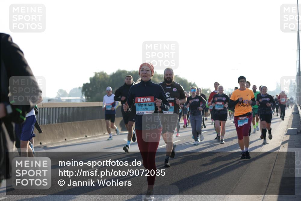 03.10.2025 - Köhlbrandbrückenlauf Jannik Wohlers http://msf.ph/oto/9072035 03.10.2025 09:18:03 Position 3 1670 meine-sportfotos.de