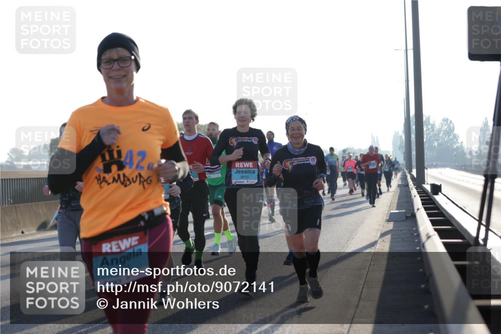 03.10.2025 - Köhlbrandbrückenlauf Jannik Wohlers http://msf.ph/oto/9072141 03.10.2025 09:18:06 Position 3 3010, 1598 meine-sportfotos.de