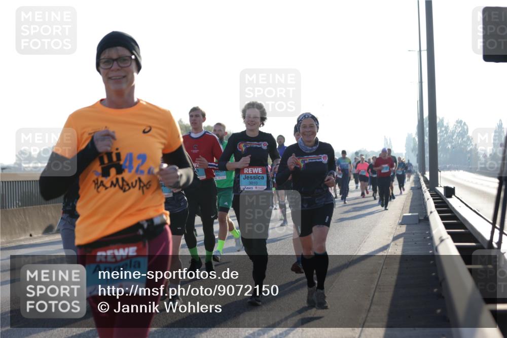 03.10.2025 - Köhlbrandbrückenlauf Jannik Wohlers http://msf.ph/oto/9072150 03.10.2025 09:18:06 Position 3 42, 3010, 1508 meine-sportfotos.de