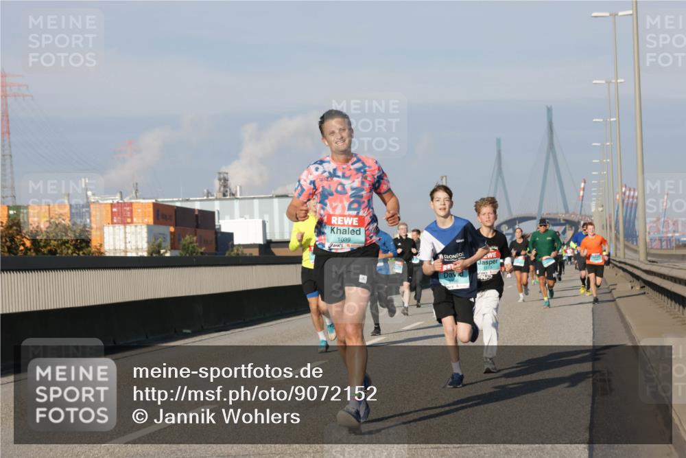 03.10.2025 - Köhlbrandbrückenlauf Jannik Wohlers http://msf.ph/oto/9072152 03.10.2025 09:50:00 Position 3 1039, 1173 meine-sportfotos.de