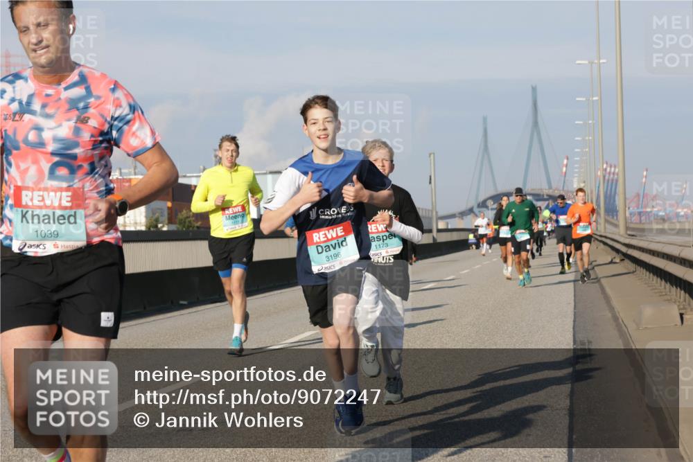 03.10.2025 - Köhlbrandbrückenlauf Jannik Wohlers http://msf.ph/oto/9072247 03.10.2025 09:50:01 Position 3 1039, 3196, 1173 meine-sportfotos.de