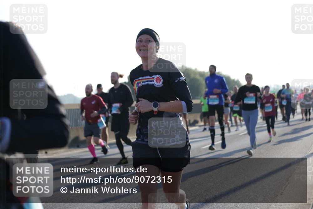 03.10.2025 - Köhlbrandbrückenlauf Jannik Wohlers http://msf.ph/oto/9072315 03.10.2025 09:18:08 Position 3 1910 meine-sportfotos.de