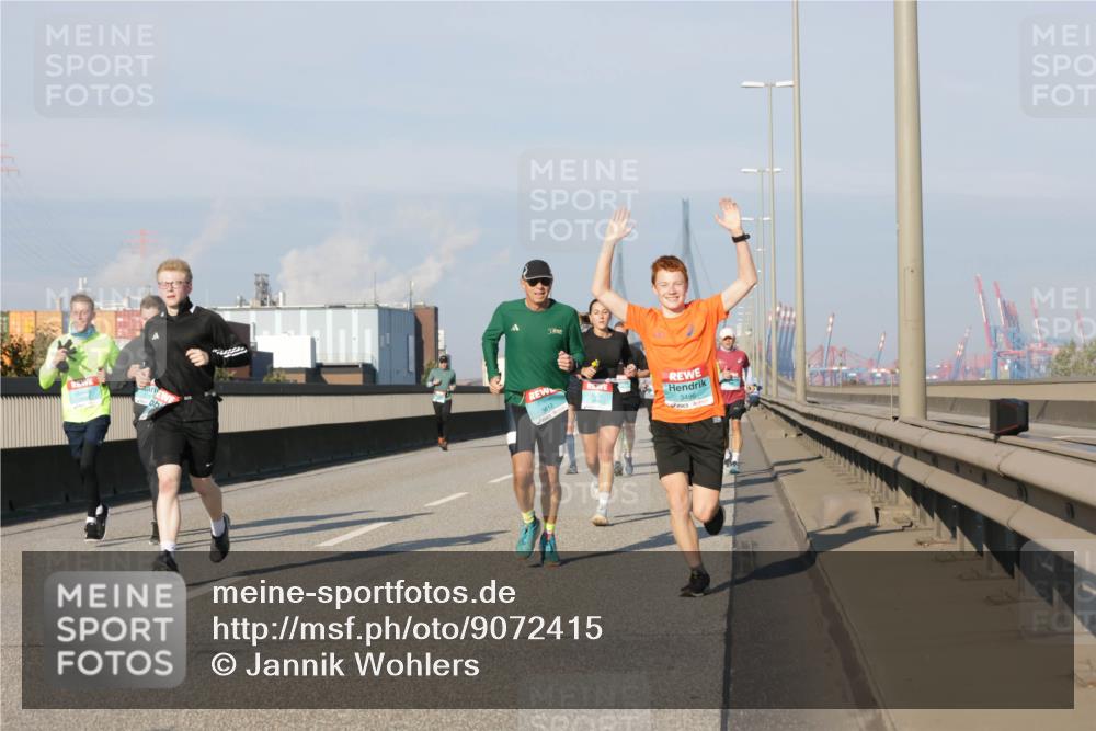 03.10.2025 - Köhlbrandbrückenlauf Jannik Wohlers http://msf.ph/oto/9072415 03.10.2025 09:50:07 Position 3  meine-sportfotos.de
