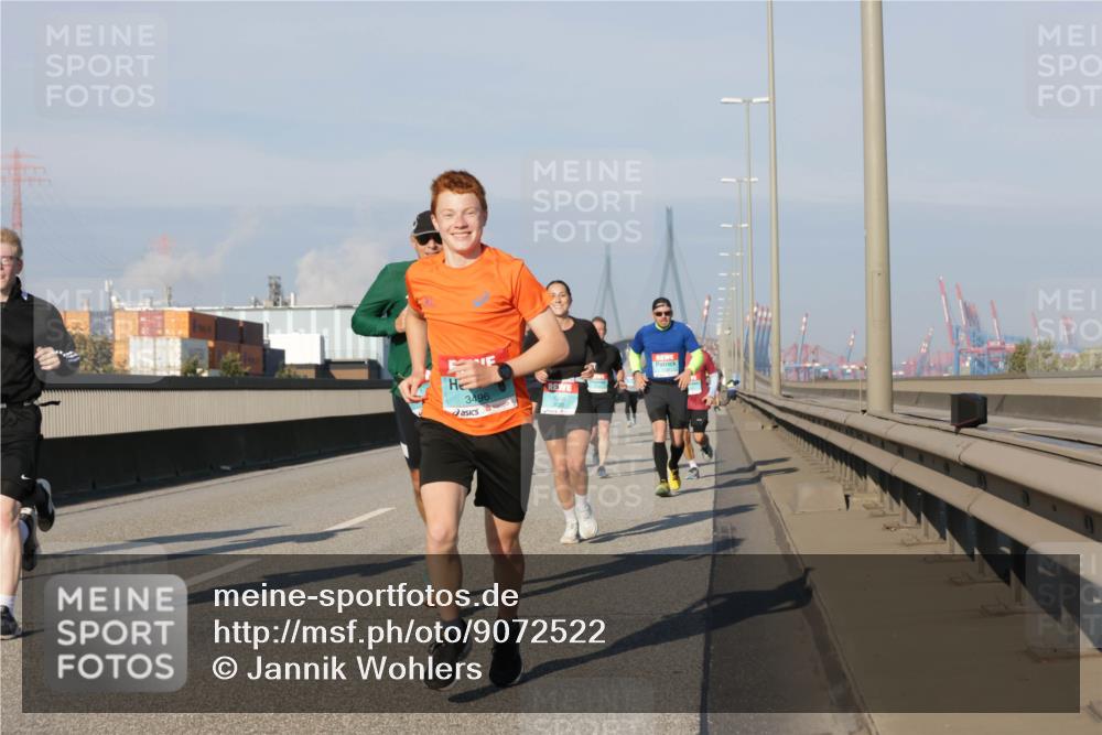 03.10.2025 - Köhlbrandbrückenlauf Jannik Wohlers http://msf.ph/oto/9072522 03.10.2025 09:50:08 Position 3 3496 meine-sportfotos.de