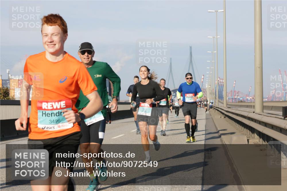 03.10.2025 - Köhlbrandbrückenlauf Jannik Wohlers http://msf.ph/oto/9072549 03.10.2025 09:50:08 Position 3 3496, 3812, 5, 3825, 1132 meine-sportfotos.de
