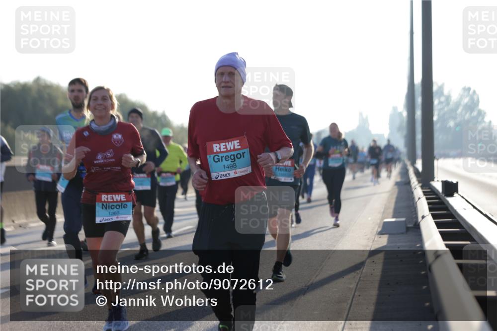 03.10.2025 - Köhlbrandbrückenlauf Jannik Wohlers http://msf.ph/oto/9072612 03.10.2025 09:18:14 Position 3 1498, 1501, 1363 meine-sportfotos.de