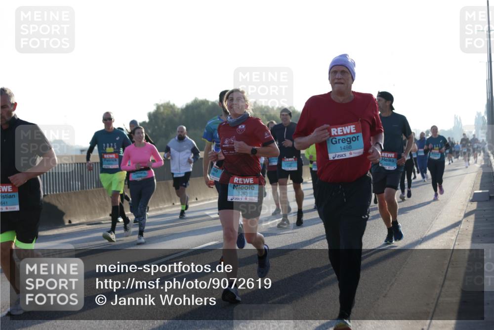 03.10.2025 - Köhlbrandbrückenlauf Jannik Wohlers http://msf.ph/oto/9072619 03.10.2025 09:18:14 Position 3 641, 1498, 1363, 1501 meine-sportfotos.de